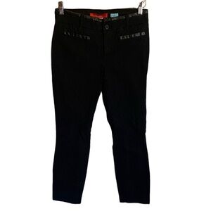 Cartonnier Black Slim Fit Pants. Size 4. Charlie Ankle.